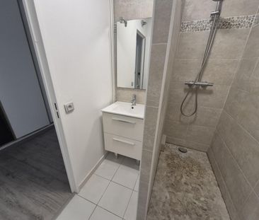 Location Appartement 2 pièces 44m² LILLE 59800 - Photo 4
