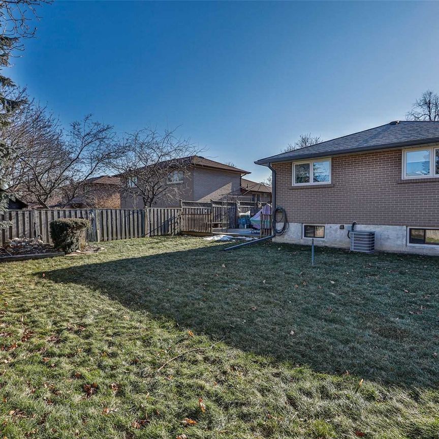 For Lease - 166 Lynnbrook Drive, Toronto, Ontario - Photo 1