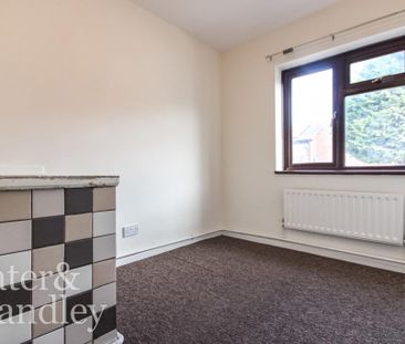 4 bedroom end of terrace house to rent - Photo 6