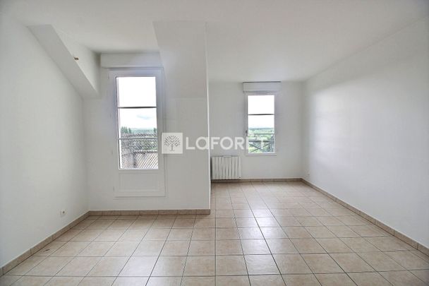 Apartment - Photo 1