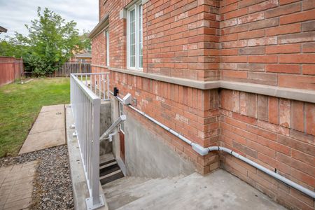 For Lease - 3908 Quiet Creek Drive Unit# Bsmt, Mississauga, Ontario - Photo 2