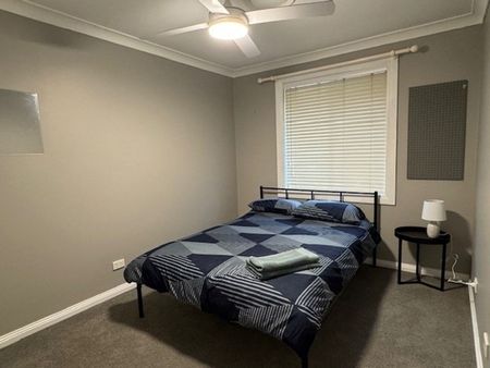 Tamworth Furnished Accommodation - East - Photo 4