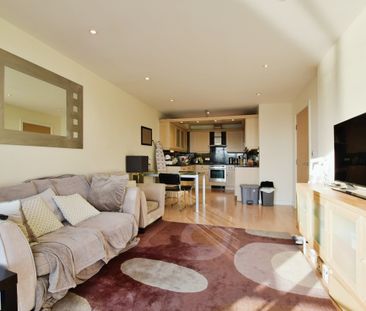 2 bedroom apartment to rent The Quays, Salford, Greater Manchester,... - Photo 2