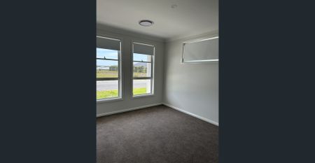 Brand New - 3 Bedroom Duplex - Photo 4