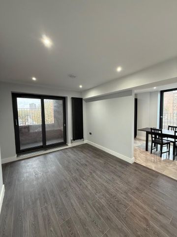 3 bedroom apartment to rent - Photo 2