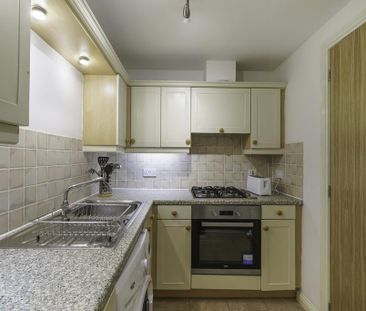 2 bedroom apartment to rent - Photo 2