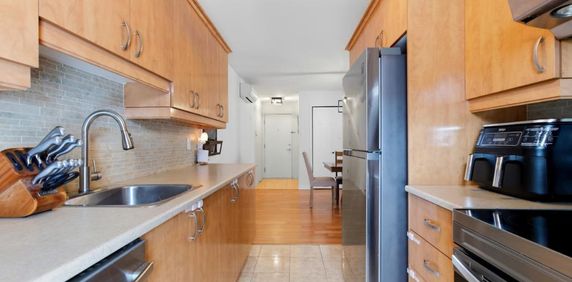 Grand condo 4 1/2 à louer à Ste-Dorothée, laval disponible le 24 juillet - Photo 2