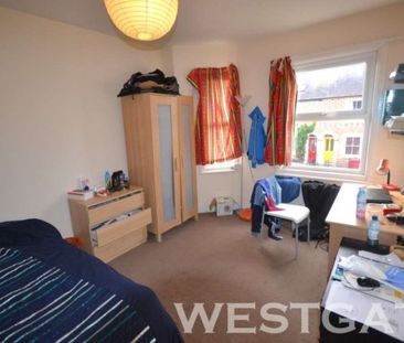 4 Bed - Highgrove Street, Reading - Photo 1