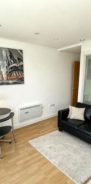 1 bedroom apartment to rent - Photo 1