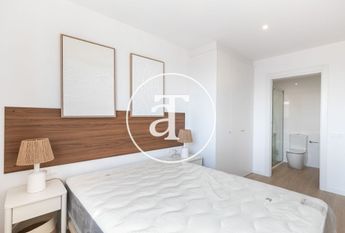 4 bedroom apartment for rent with 2 bathrooms near the beach