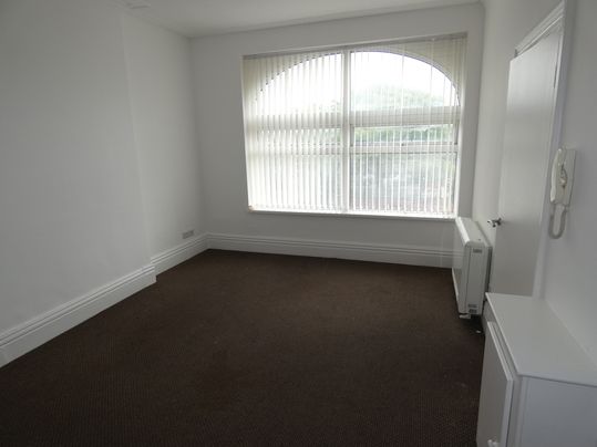 Park Road Flat 4 - Photo 1