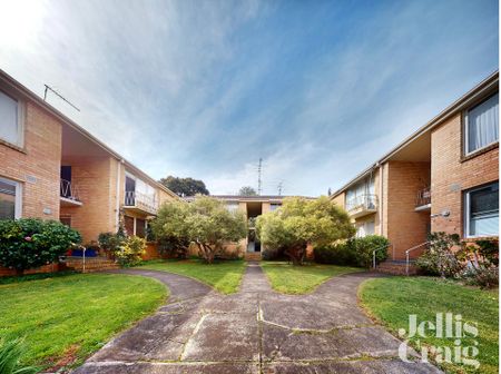 8/81 Morang Road, Hawthorn - Photo 2