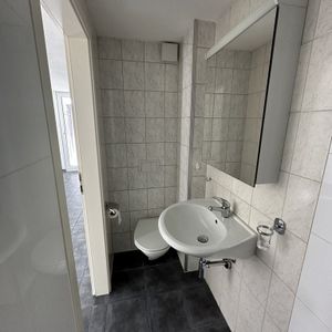 Rent a 2 rooms apartment in St. Gallen - Photo 2
