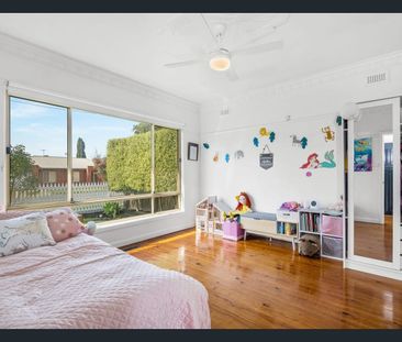 33 Seabeach Parade, North Shore, Vic 3214 - Photo 5