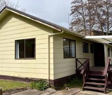 Three Bedroom Family Home - Photo 5