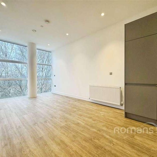 Roop House, Waterfront, Fleet, Hampshire, GU51 - Photo 1