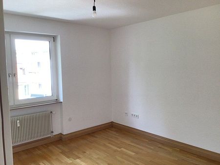 Bezugsfertige Wohnung in modernisierten Gebäude! - Foto 4