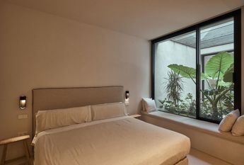 Luxury Villa for rent in Los Monteros, Spain