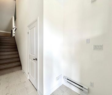 For Lease - 552 Hudson Crescent, Midland, Ontario - Photo 3