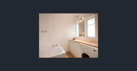 Perfect two bedroom unit - Photo 4