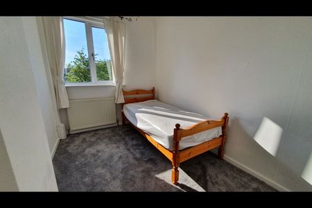 3 Bed Flat, Great Hampton Row, B19 - Photo 5