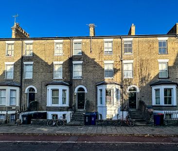 Bateman Street, Cambridge - Photo 3