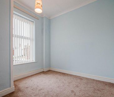 2 bedroom townhouse to rent - Photo 4