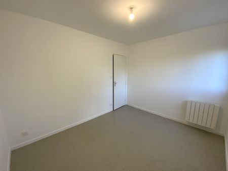 Location Appartement 2 pièces 70m² - Photo 4