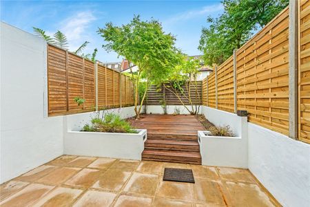 Hazlebury Road, London, SW6 - Photo 2