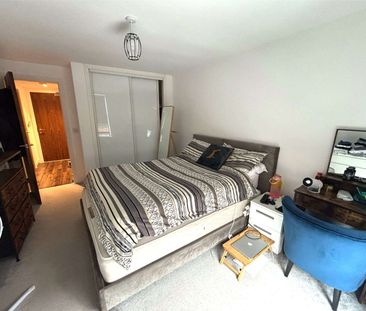 A one bedroom apartment situated on the 2nd floor of Camden House i... - Photo 2