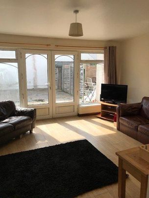 6 bedroom terraced house to rent - Photo 1