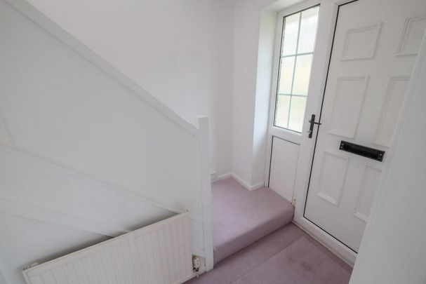 4 bedroom semi-detached house to rent - Photo 1