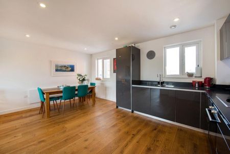 2 bedroom flat to rent - Photo 3