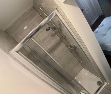 1 bedroom in a house share to rent - Photo 6