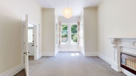 34 Devon Street, Aro Valley - Photo 3