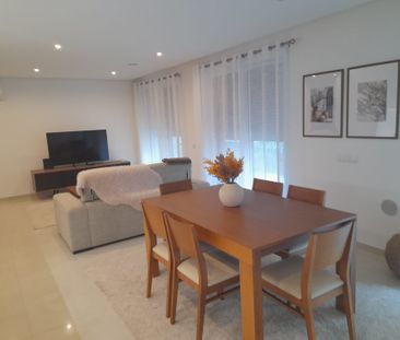 Apartamento T2 com duas varandas, centro, Faro, Algarve - Photo 4