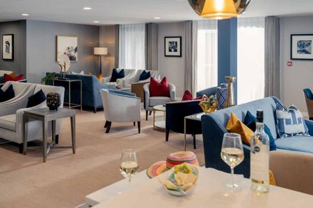 2 bedroom retirement property to rent - Photo 2