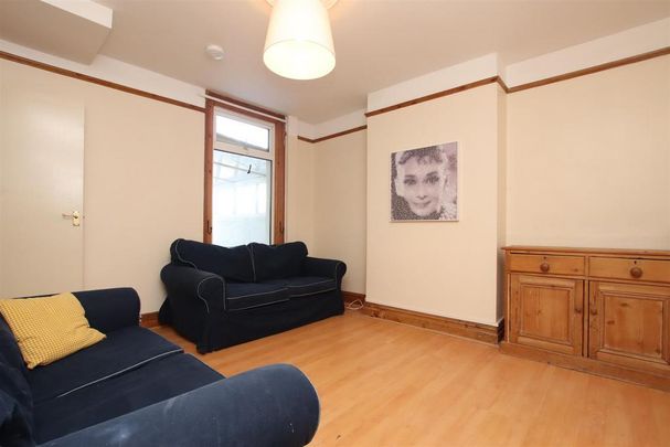 4 bedroom house to rent - Photo 1