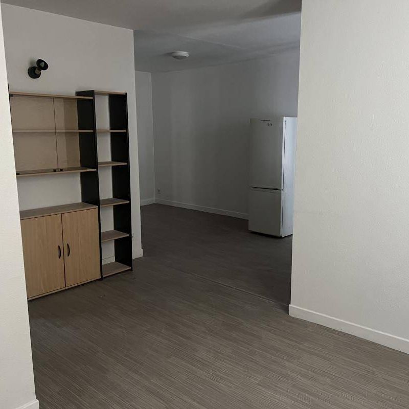 Location appartement t2 50 m² à Villefranche-de-Rouergue (12200) - Photo 1