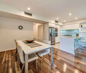 Spacious Terrace Road Stunner - Photo 6