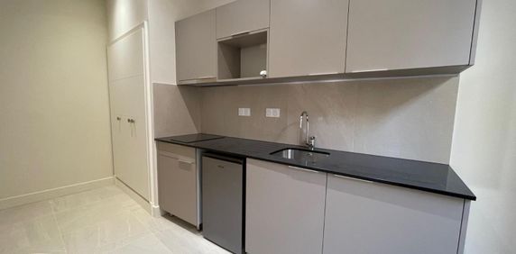 Location Appartement 1 pièce 31m² NARBONNE 11100 - Photo 2