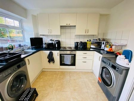 Cornell Drive, Nottingham, NG5 - Photo 3