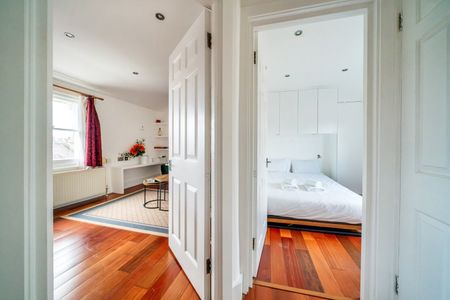 1 Bed Flat, Oaklands Grove, W12 - Photo 2