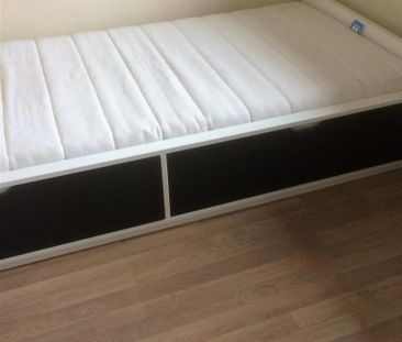 Wytherlies Drive, Bristol - Photo 4