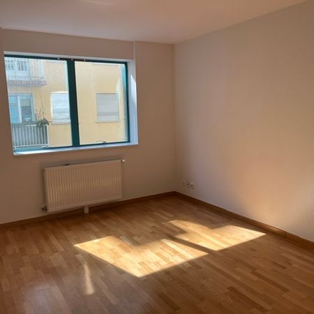 Location Appartement 2 pièces 47m² - Photo 3