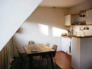 Logement à Paris, Location meublée - Photo 2