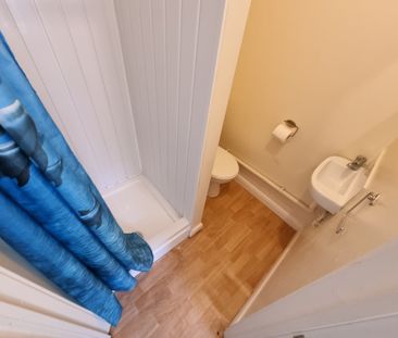 6 Bed Student Accommodation - Photo 4