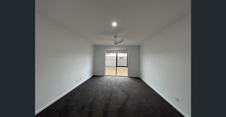 BRAND NEW FOUR BEDROOM HOME ! - Photo 5