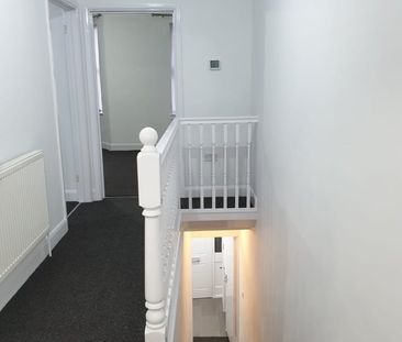 1 Bed Flat, Green Street, E7 - Photo 1