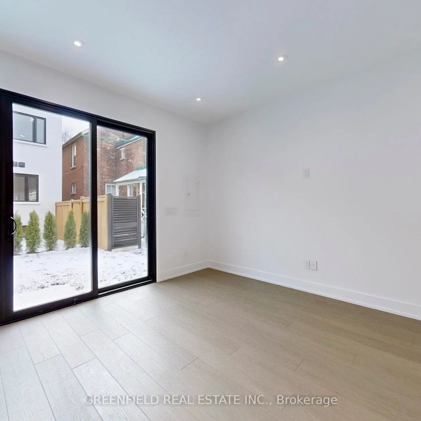 168 Pearson Avenue #Laneway House - Photo 1